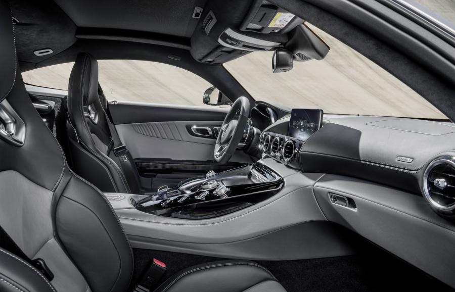  Mercedes-AMG GT 2014 года  (фото 50 из 139)